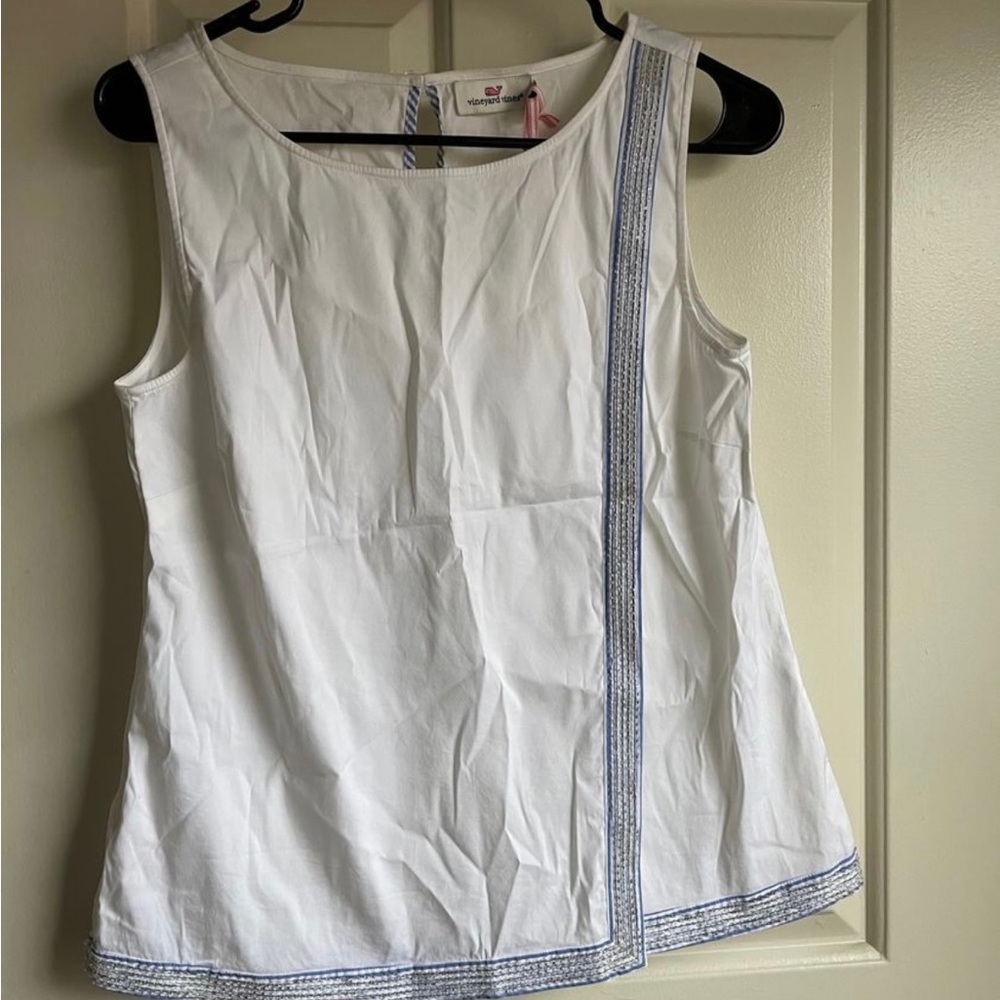 Vineyard Vines White Blouse.